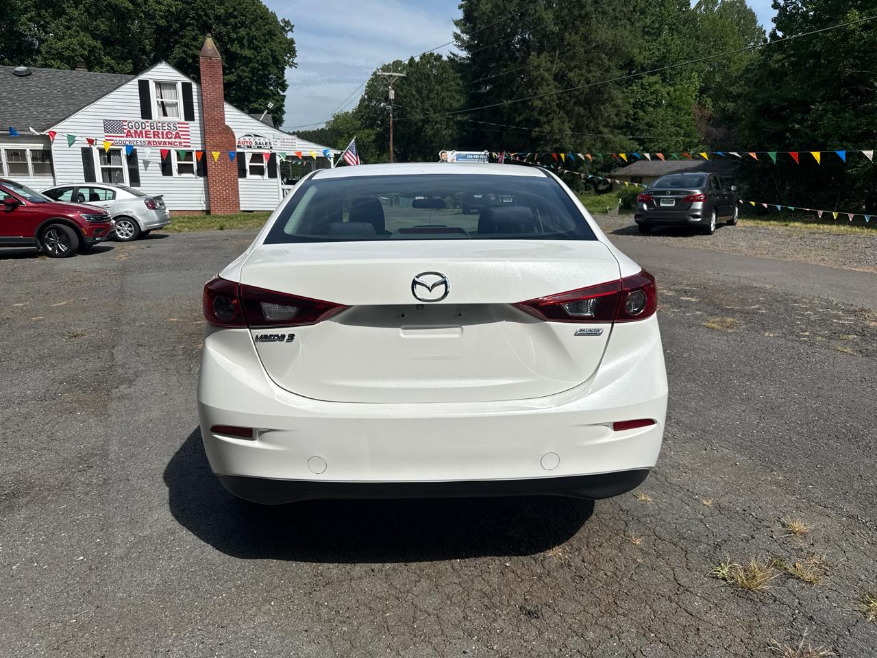Mazda Mazda3 4-Door Sport Auto 2017