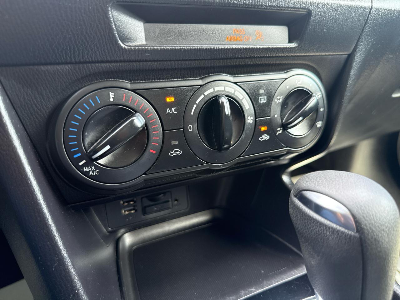Mazda Mazda3 4-Door Sport Auto 2017