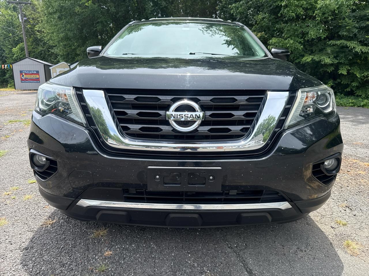 Nissan Pathfinder FWD SL 2017