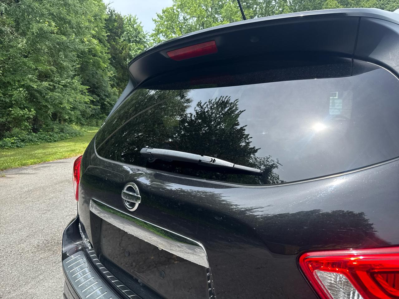 Nissan Pathfinder FWD SL 2017