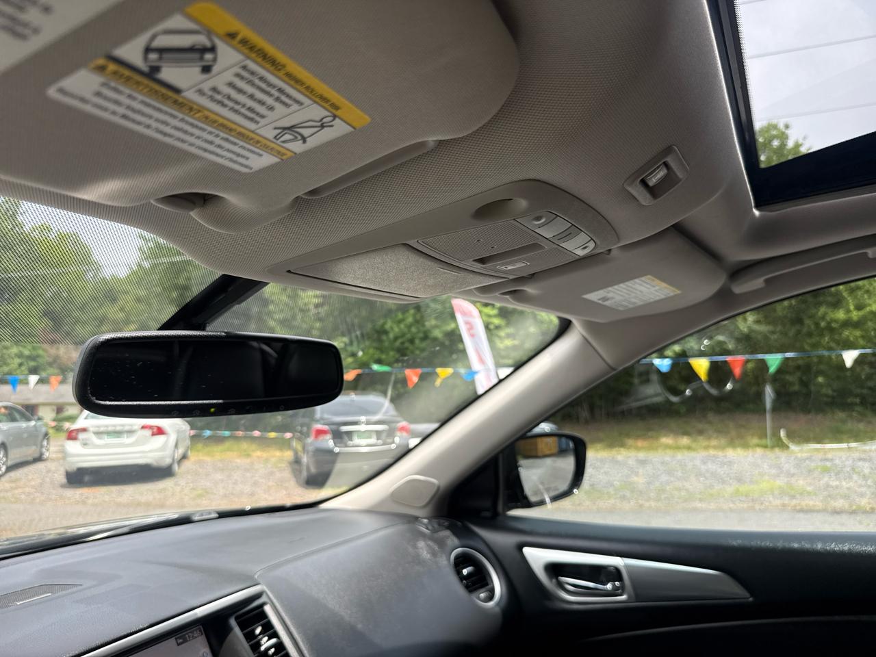 Nissan Pathfinder FWD SL 2017