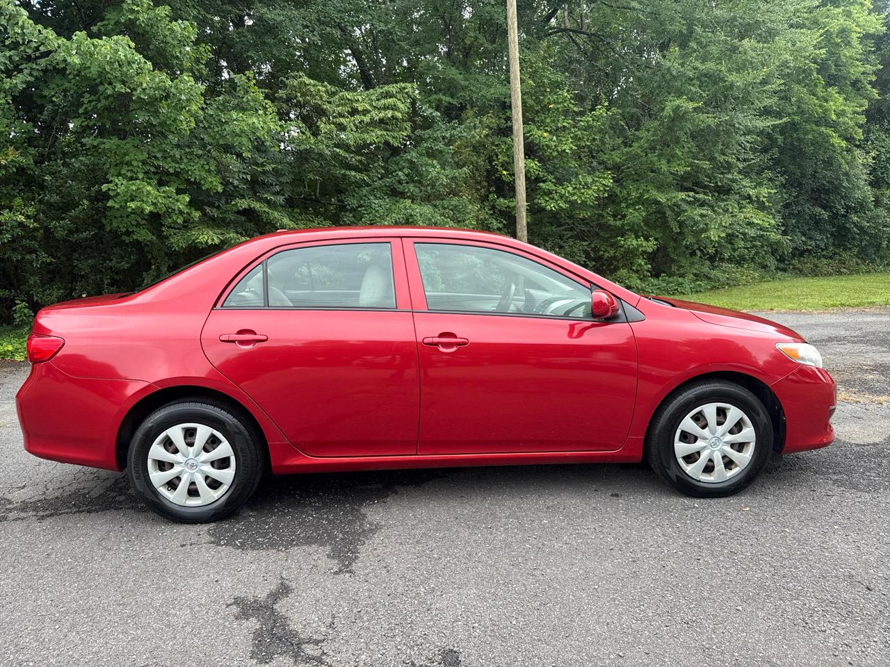 Toyota Corolla LE 2010