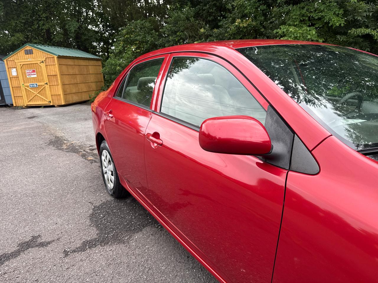 Toyota Corolla LE 2010