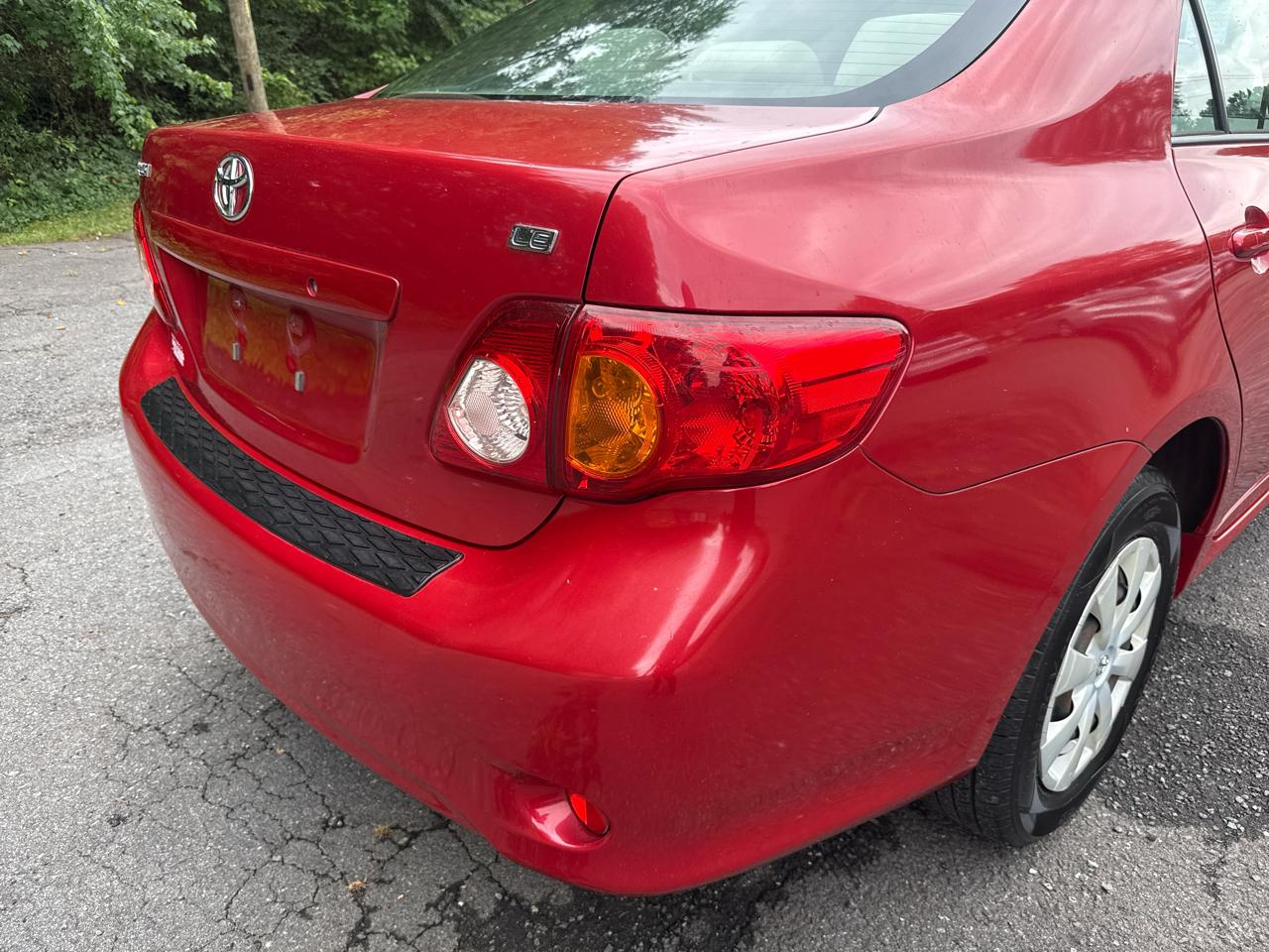 Toyota Corolla LE 2010