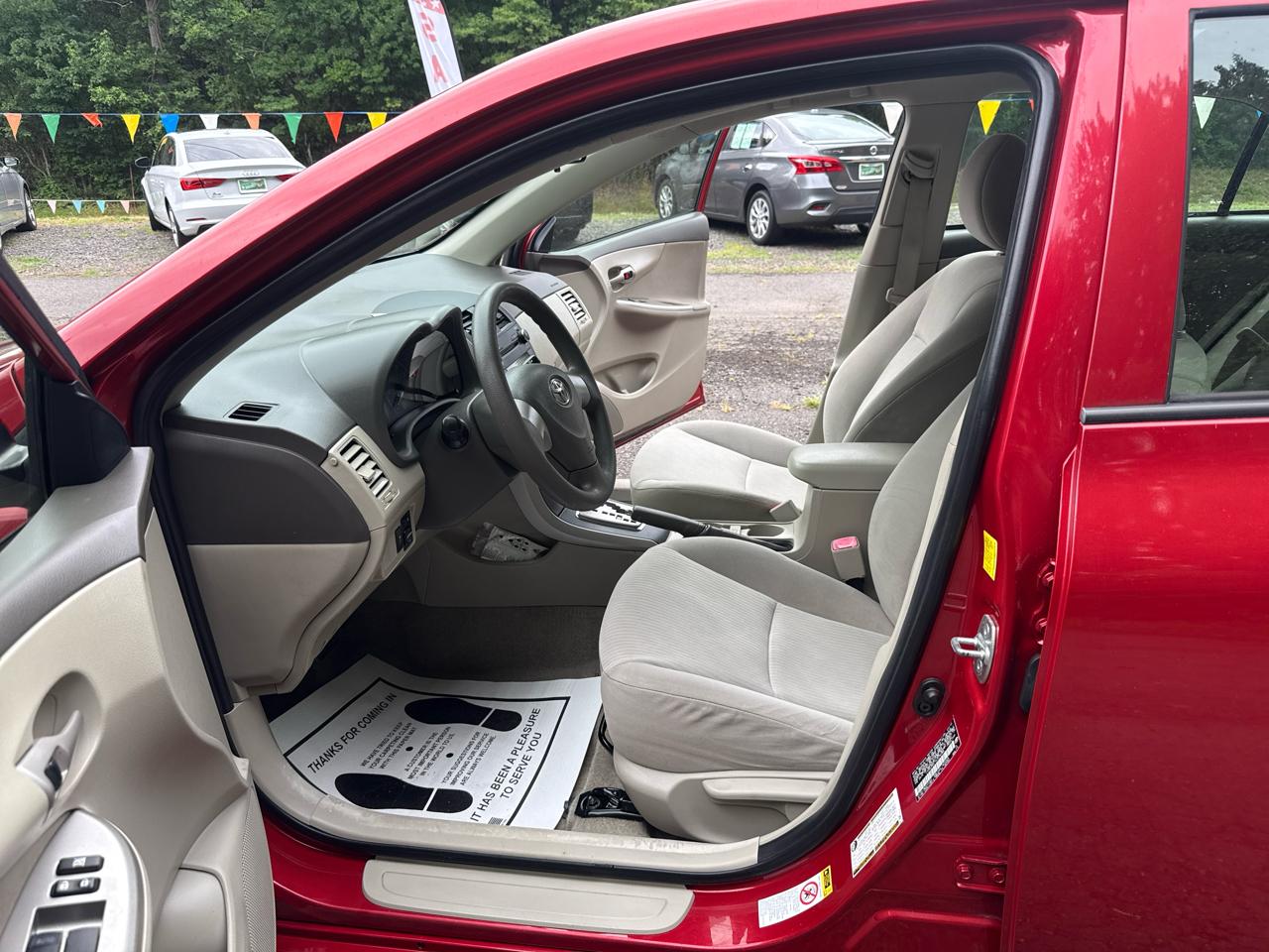Toyota Corolla LE 2010