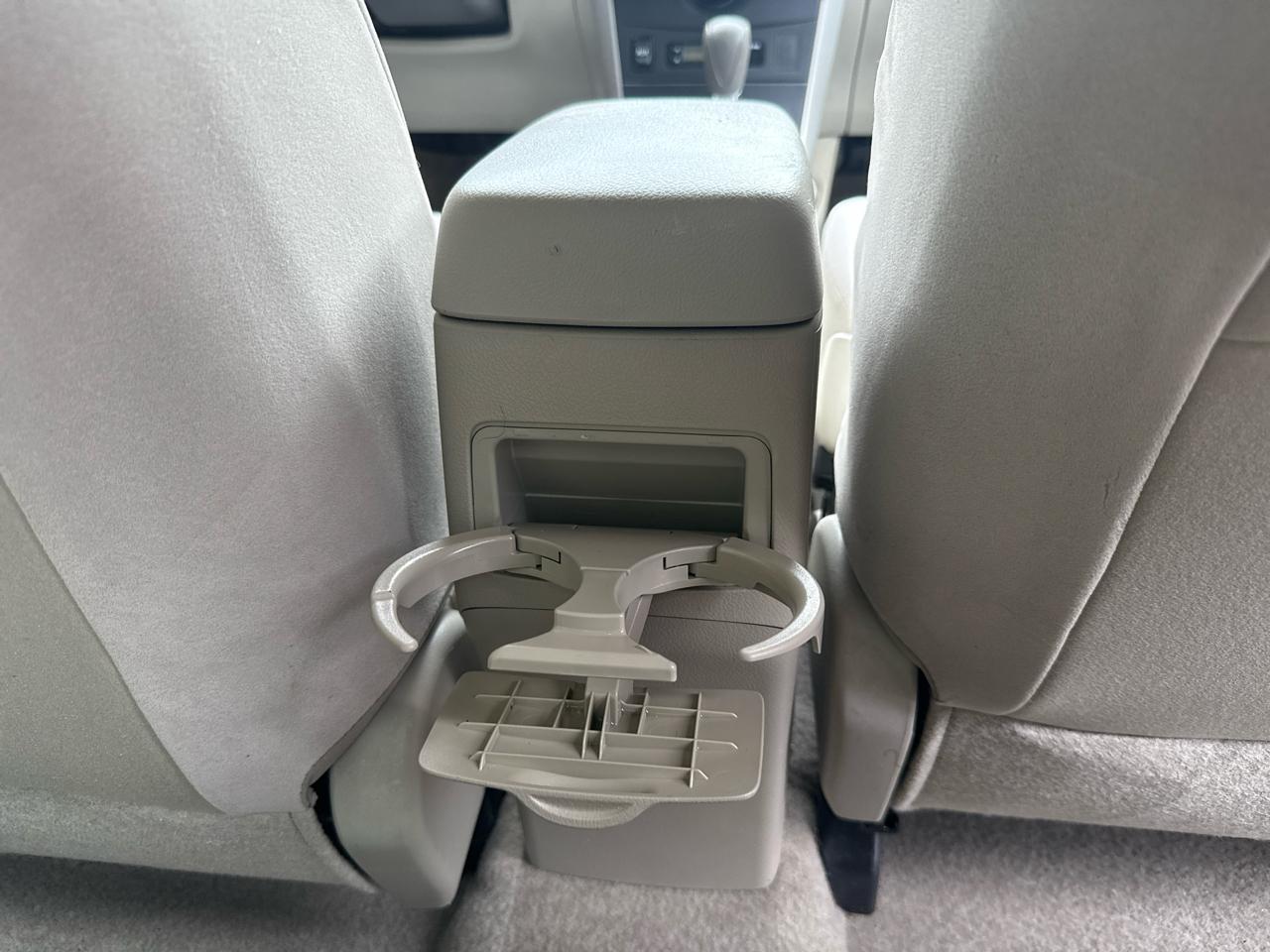 Toyota Corolla LE 2010