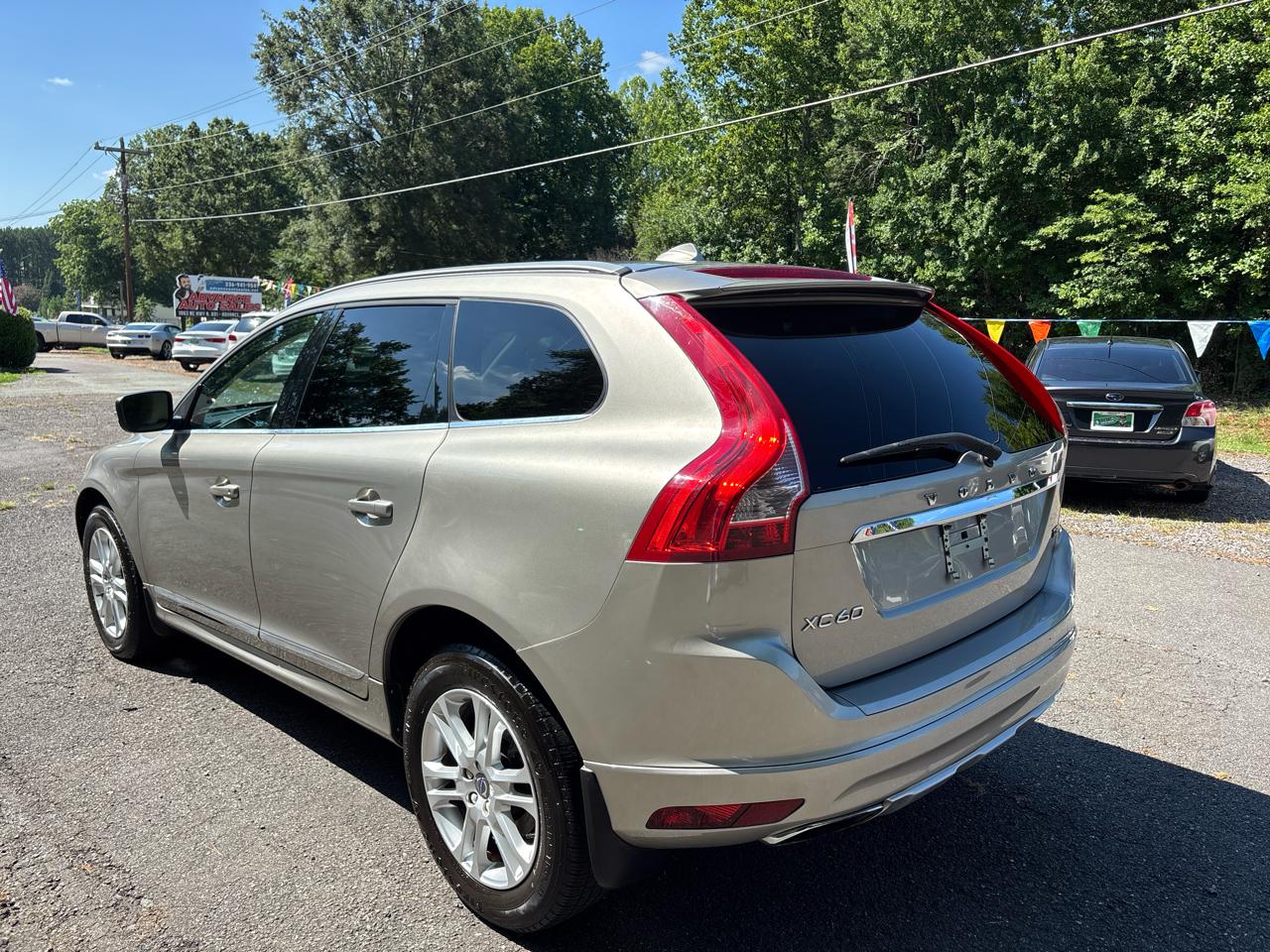 Volvo XC60 2015.5 FWD 4dr T5 Drive-E Premier 2015