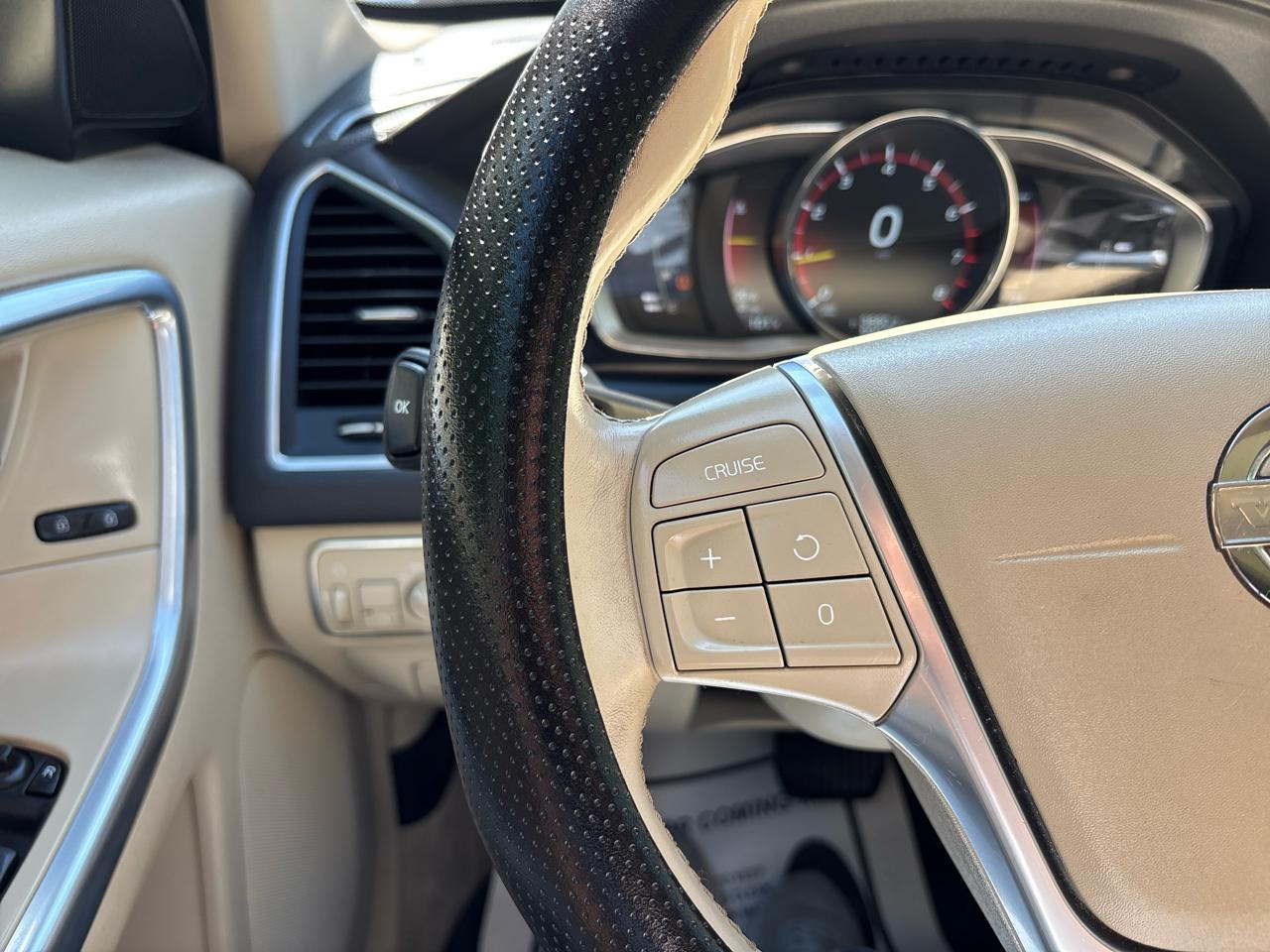 Volvo XC60 2015.5 FWD 4dr T5 Drive-E Premier 2015