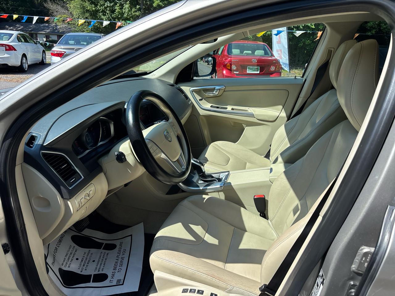 Volvo XC60 2015.5 FWD 4dr T5 Drive-E Premier 2015