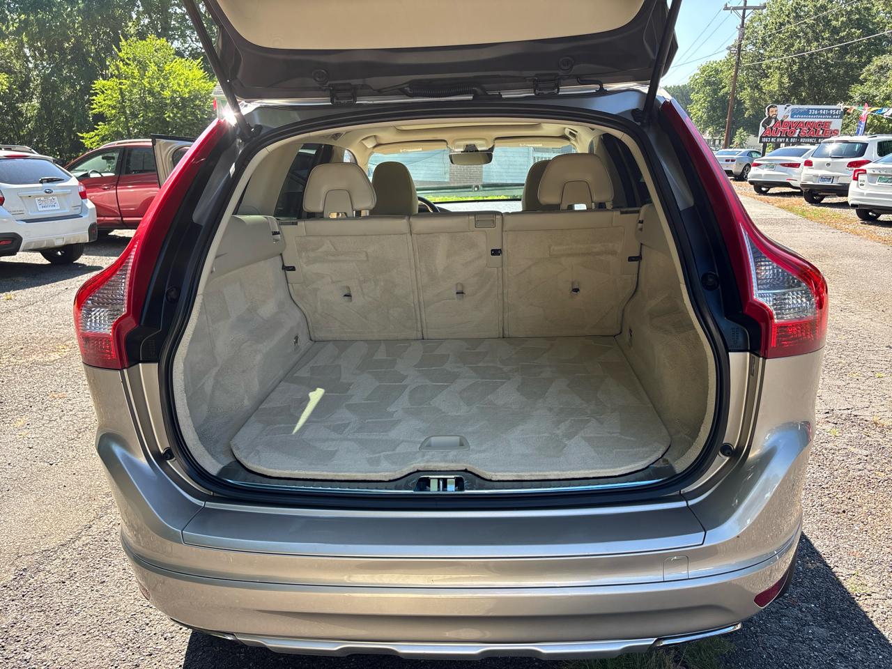 Volvo XC60 2015.5 FWD 4dr T5 Drive-E Premier 2015