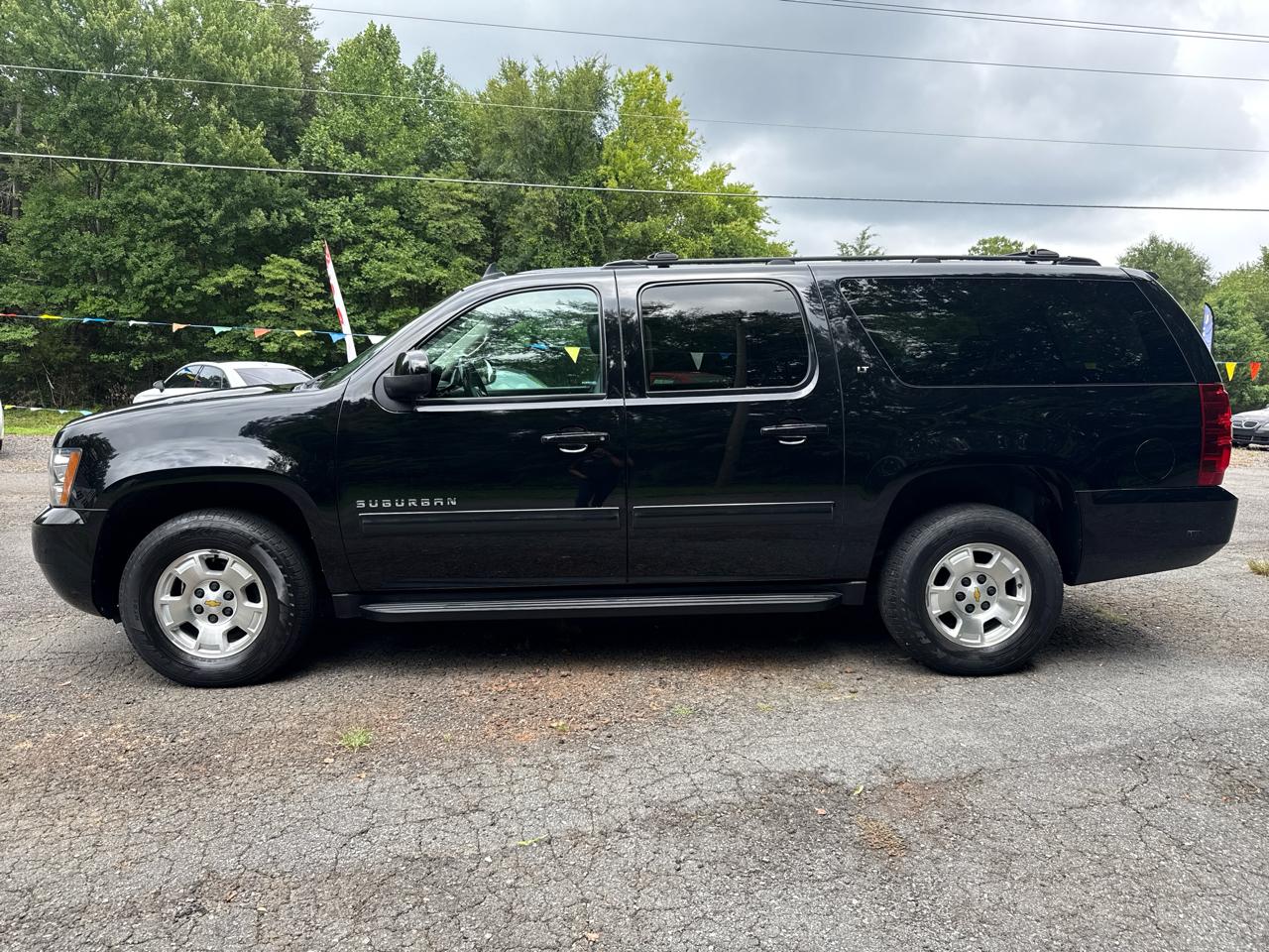 Chevrolet Suburban LT 2013