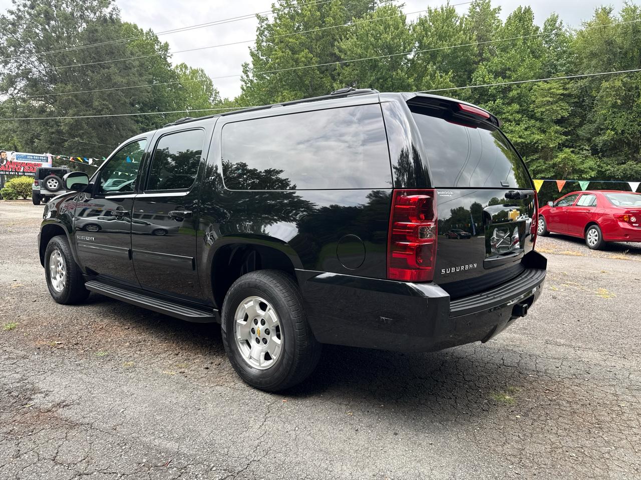 Chevrolet Suburban LT 2013