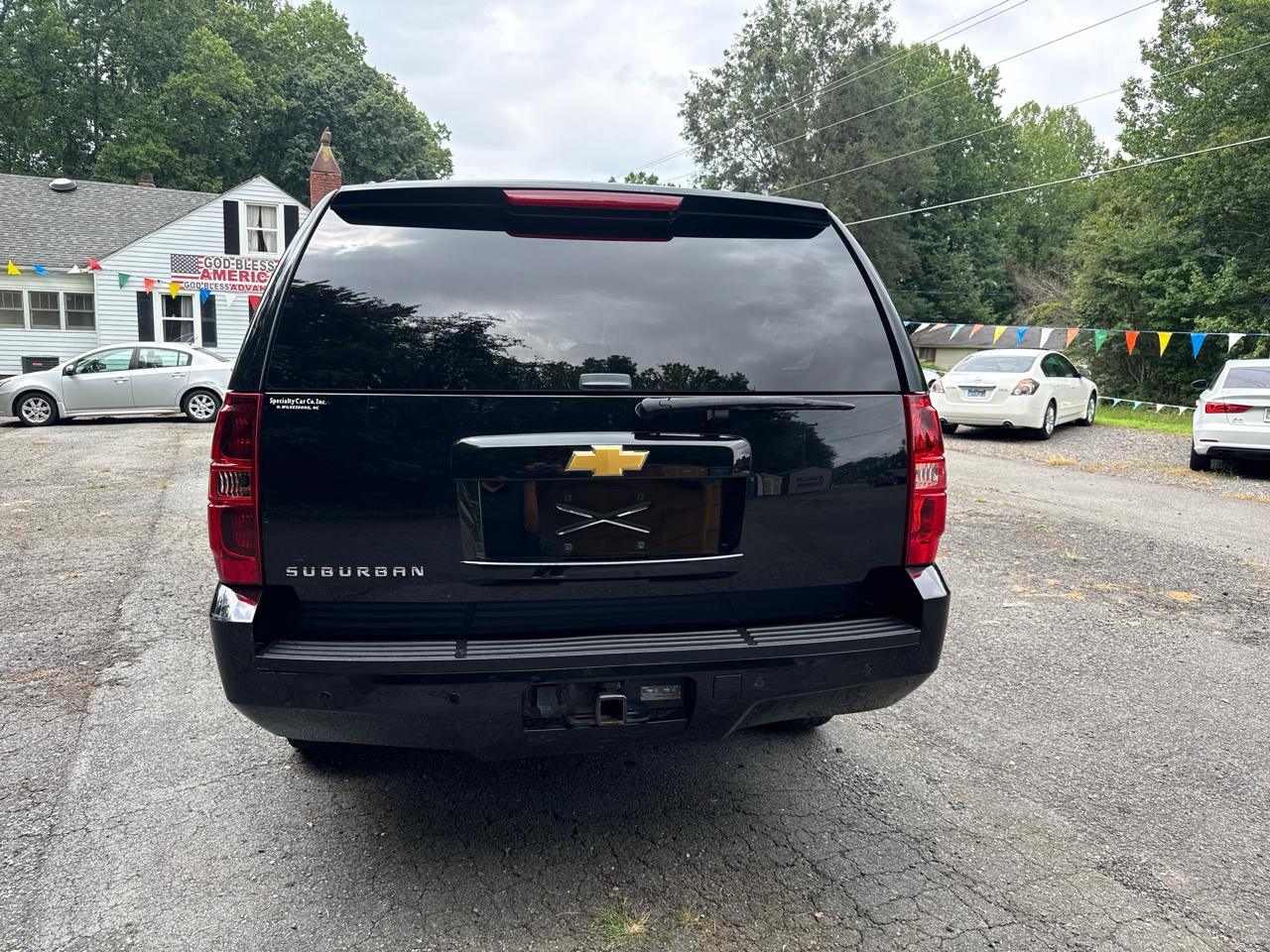 Chevrolet Suburban LT 2013