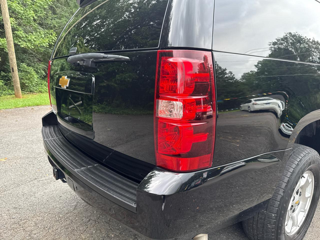 Chevrolet Suburban LT 2013