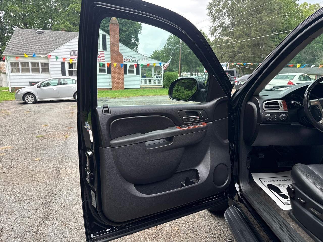 Chevrolet Suburban LT 2013
