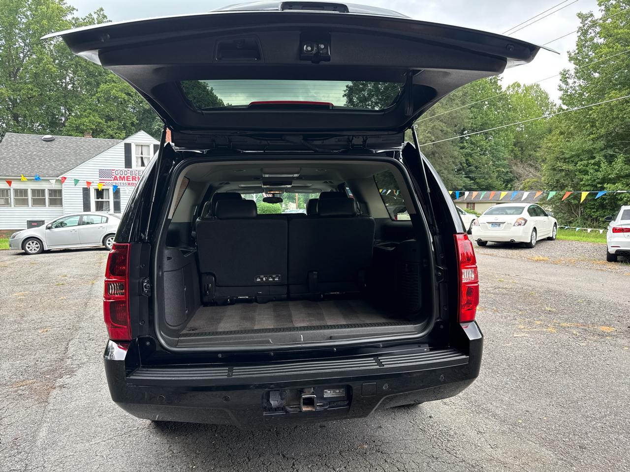 Chevrolet Suburban LT 2013