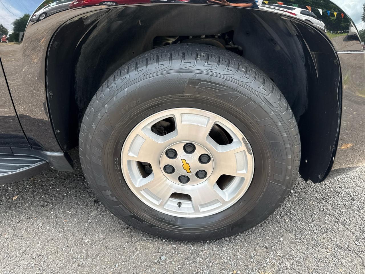 Chevrolet Suburban LT 2013