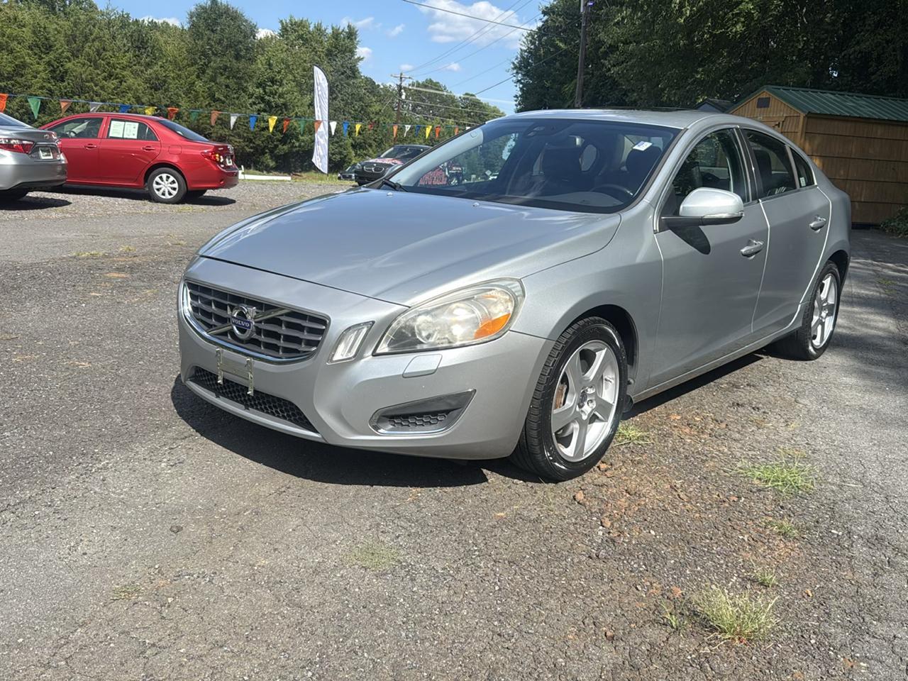 Volvo S60 FWD 4dr Sdn T5 2013