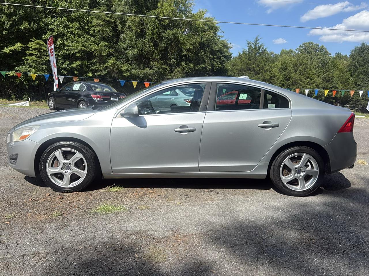 Volvo S60 FWD 4dr Sdn T5 2013