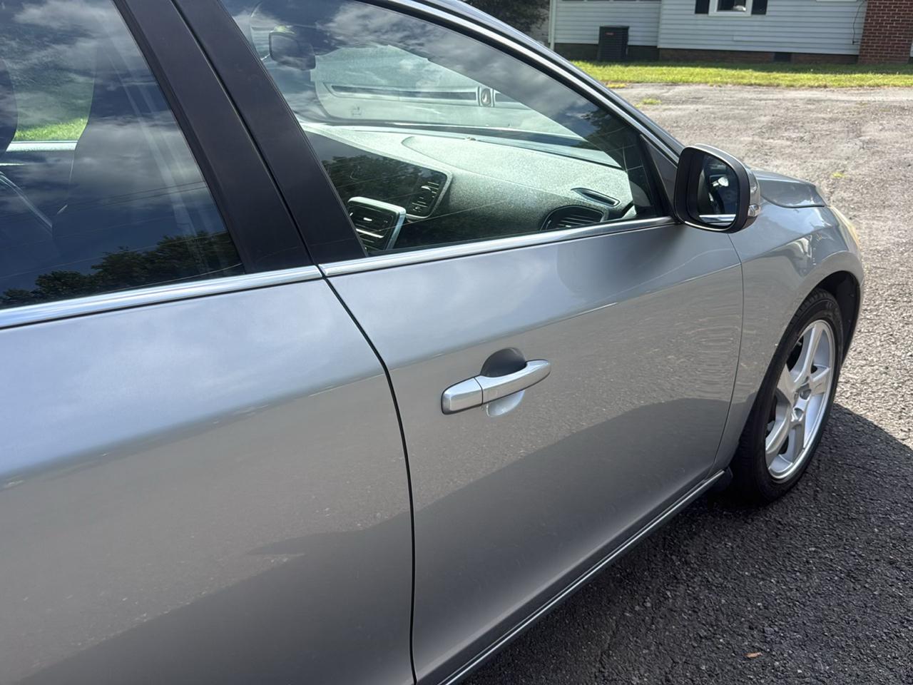 Volvo S60 FWD 4dr Sdn T5 2013