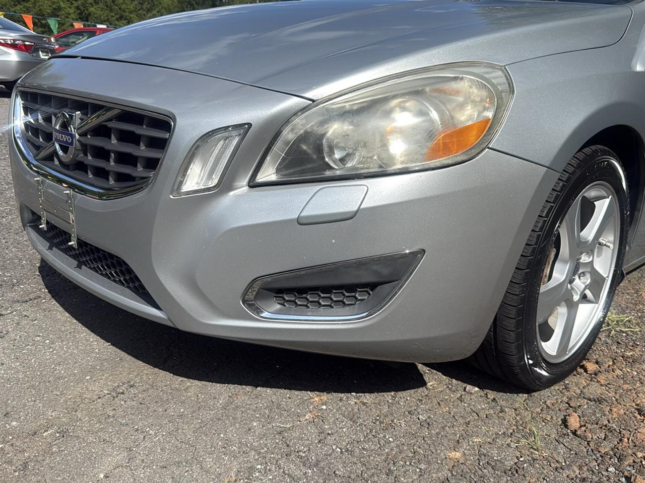 Volvo S60 FWD 4dr Sdn T5 2013