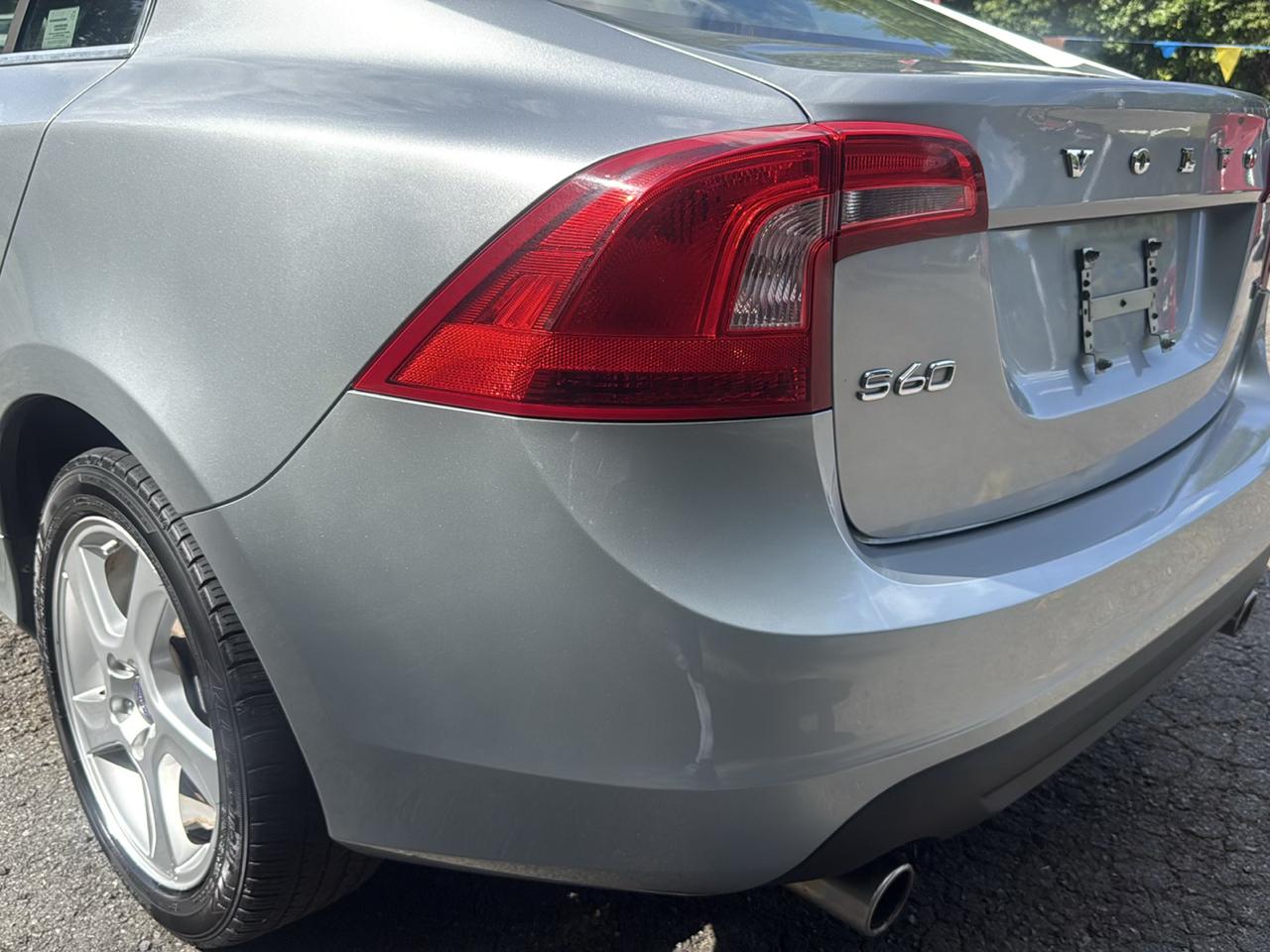 Volvo S60 FWD 4dr Sdn T5 2013