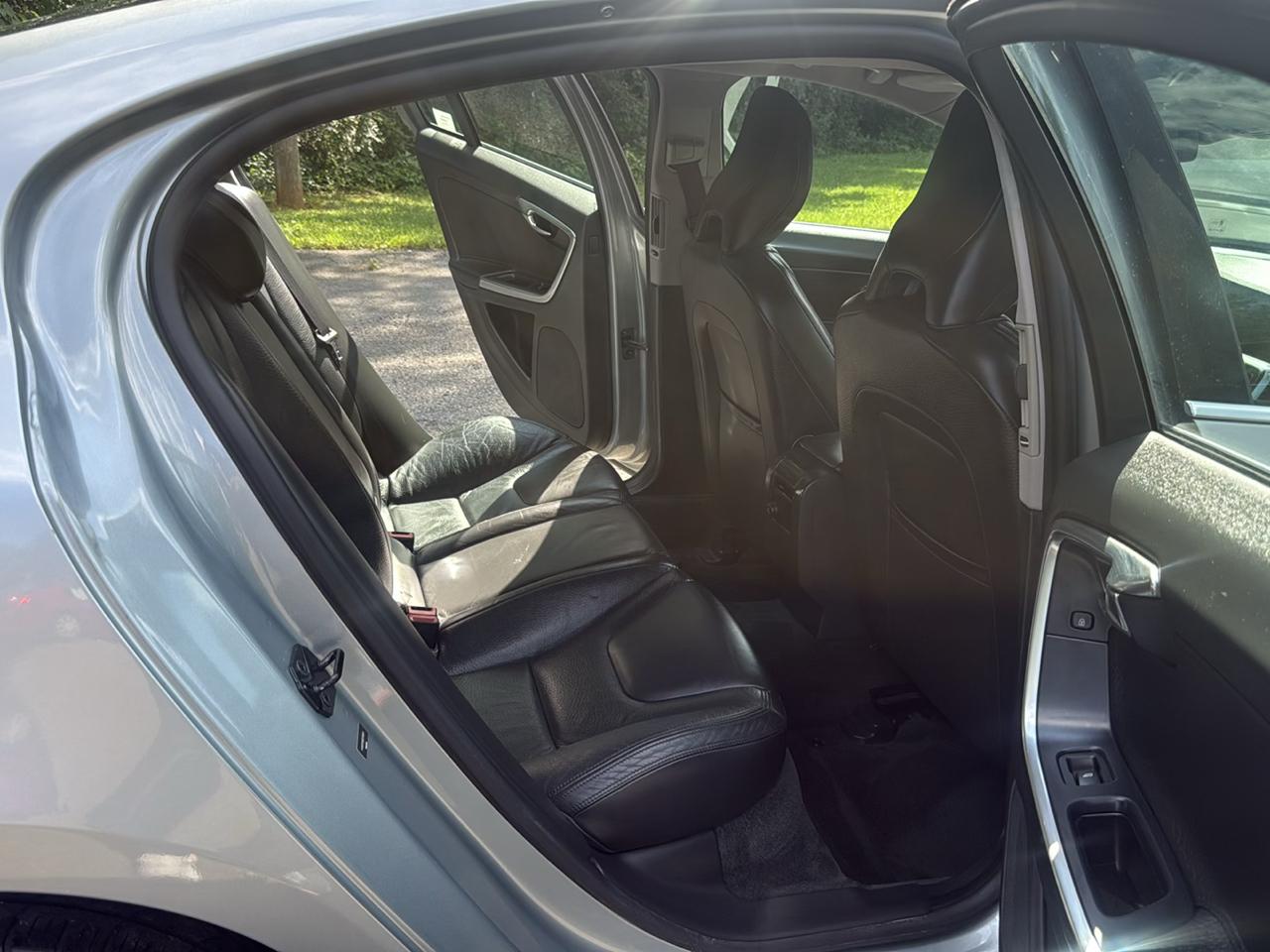 Volvo S60 FWD 4dr Sdn T5 2013