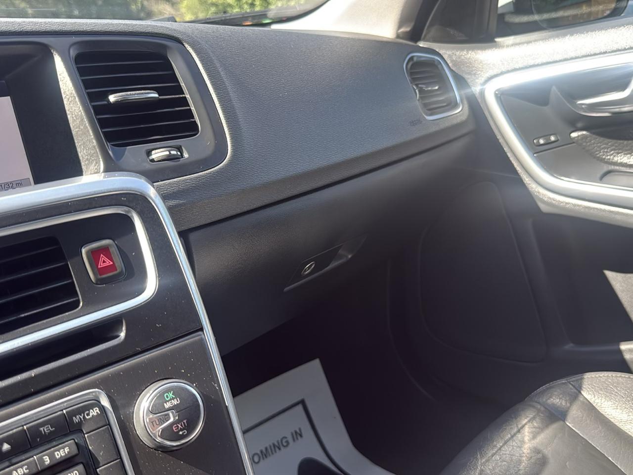 Volvo S60 FWD 4dr Sdn T5 2013