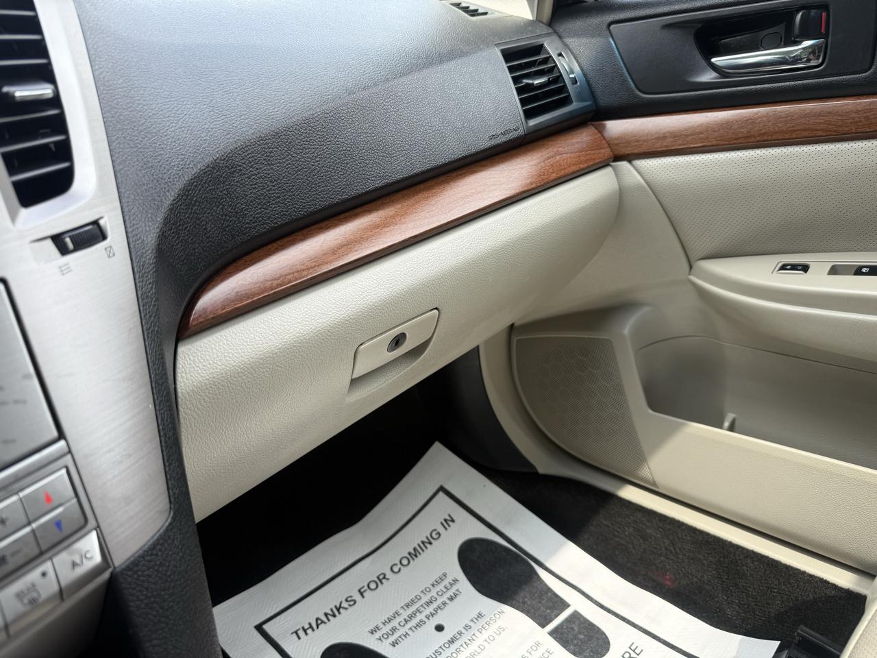 Subaru Outback 2.5i Limited 2013