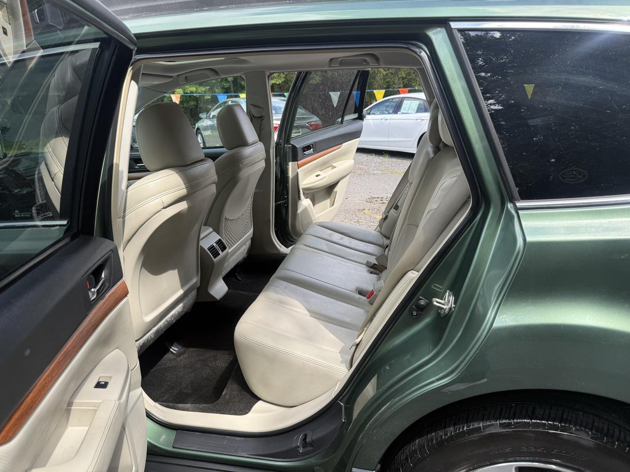 Subaru Outback 2.5i Limited 2013