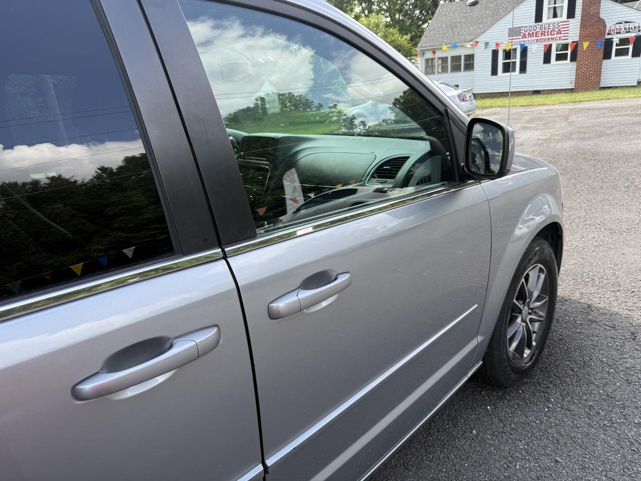Dodge Grand Caravan SXT 2017