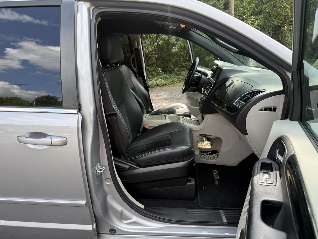 Dodge Grand Caravan SXT 2017
