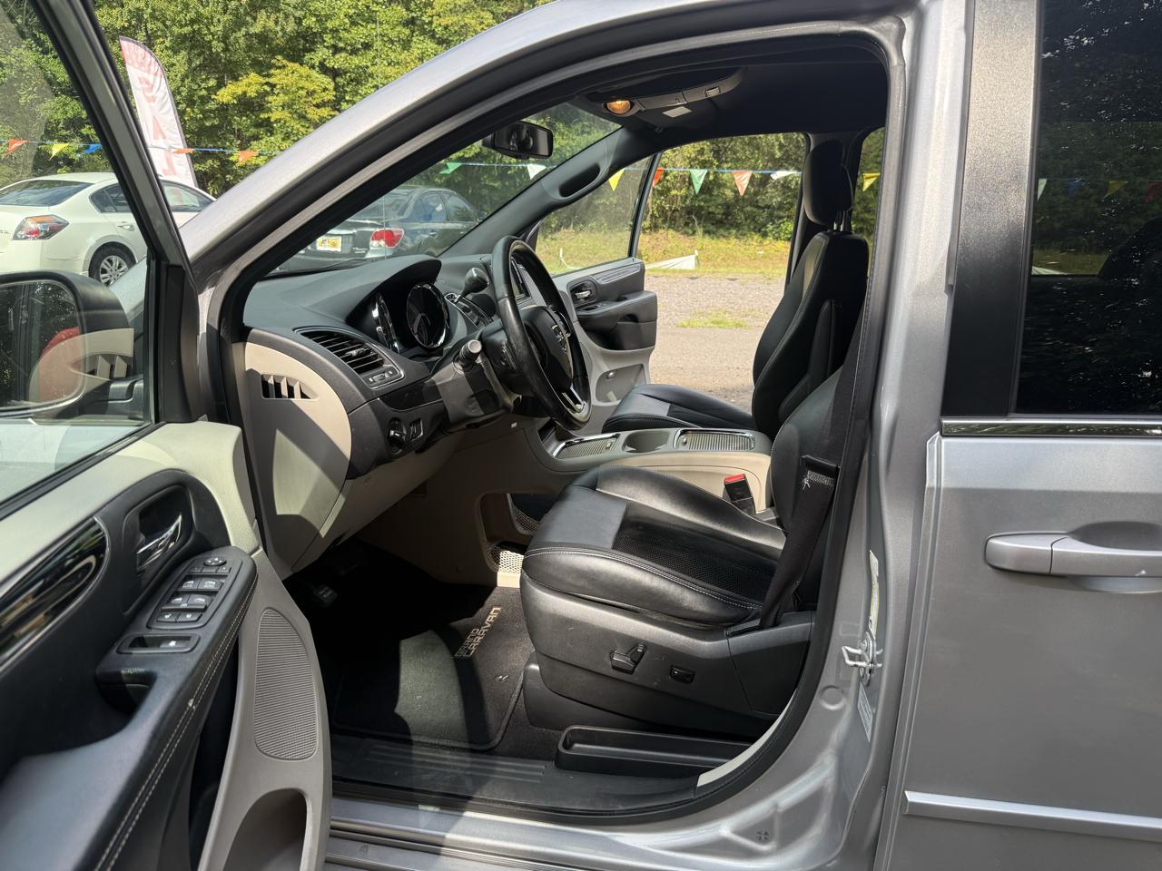 Dodge Grand Caravan SXT 2017