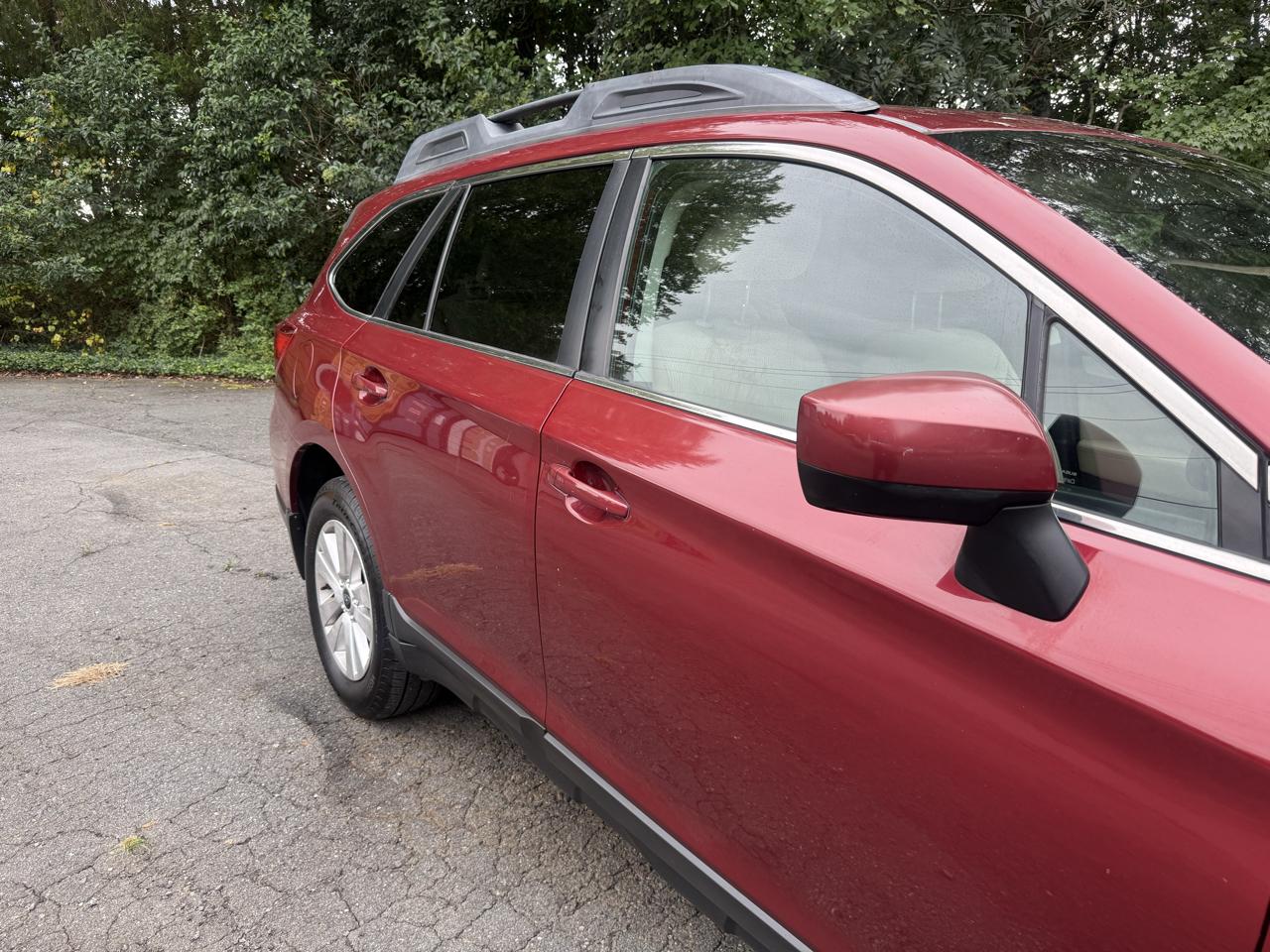 Subaru Outback 4dr Wgn 2.5i Premium 2015