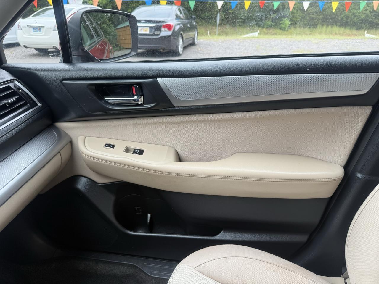 Subaru Outback 4dr Wgn 2.5i Premium 2015