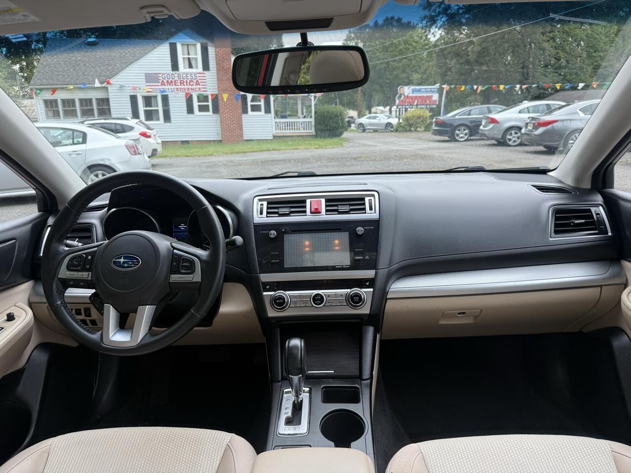 Subaru Outback 4dr Wgn 2.5i Premium 2015