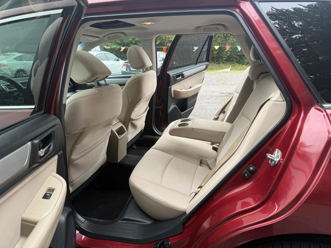 Subaru Outback 4dr Wgn 2.5i Premium 2015