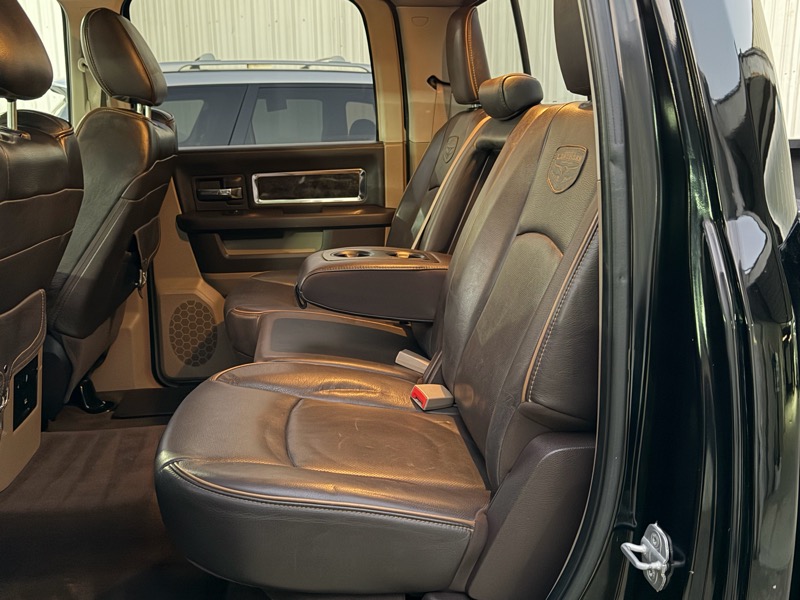 RAM 1500 Laramie Longhorn Edition Crew Cab 2WD 2012 RAM 1500 Laramie Longhorn Edition Crew Cab 2WD 2012