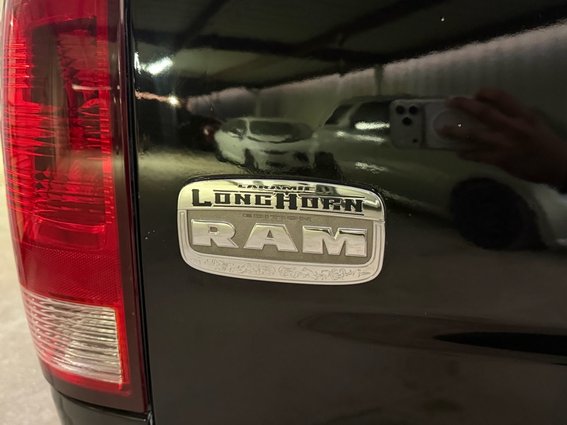 RAM 1500 Laramie Longhorn Edition Crew Cab 2WD 2012 RAM 1500 Laramie Longhorn Edition Crew Cab 2WD 2012