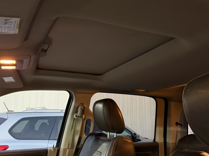 RAM 1500 Laramie Longhorn Edition Crew Cab 2WD 2012 RAM 1500 Laramie Longhorn Edition Crew Cab 2WD 2012