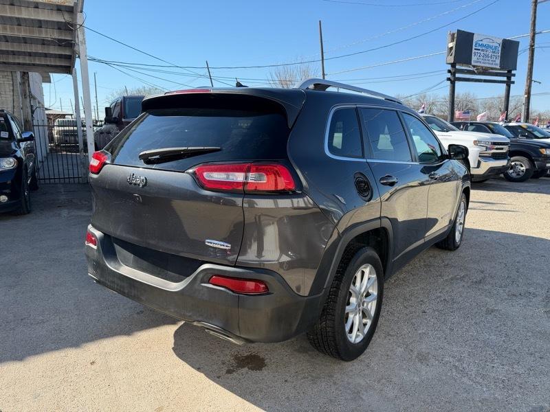 Jeep Cherokee Latitude FWD 2015