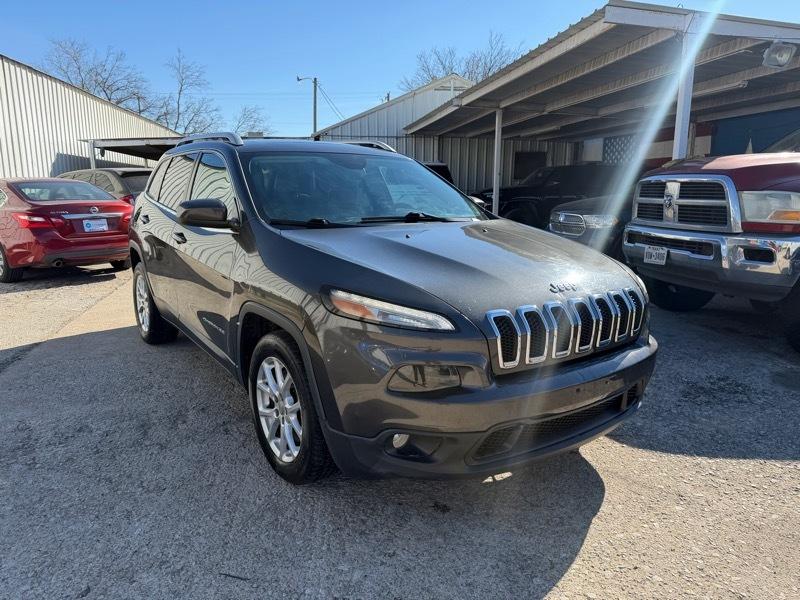 Jeep Cherokee Latitude FWD 2015