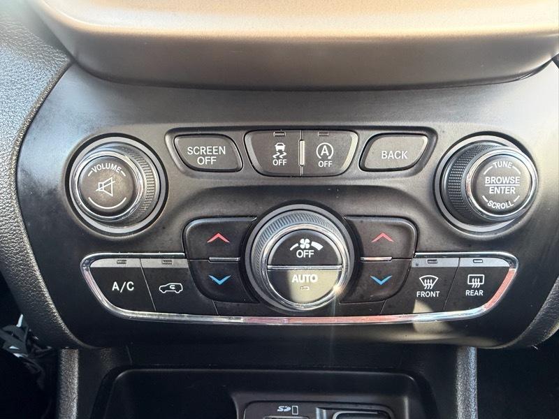 Jeep Cherokee Latitude FWD 2015