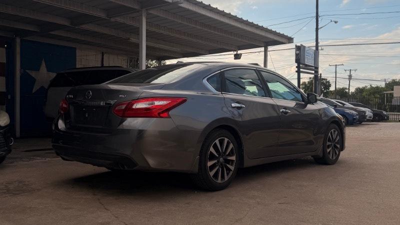 Nissan Altima 2.5 SR 2016