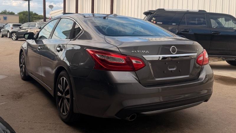 Nissan Altima 2.5 SR 2016