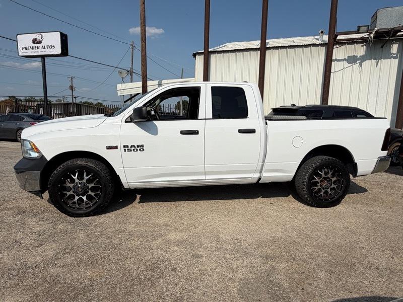 RAM 1500 4WD Crew Cab 140.5" Tradesman 2018