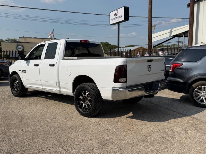 RAM 1500 4WD Crew Cab 140.5" Tradesman 2018