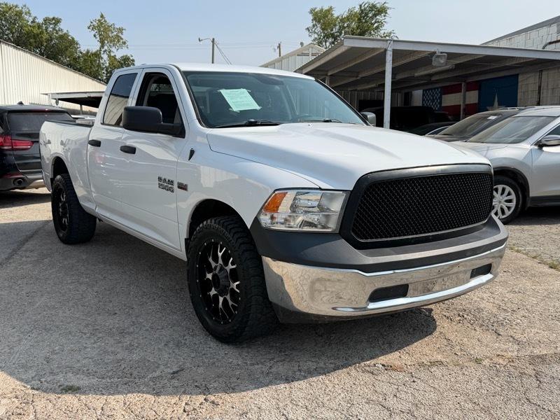 RAM 1500 4WD Crew Cab 140.5" Tradesman 2018