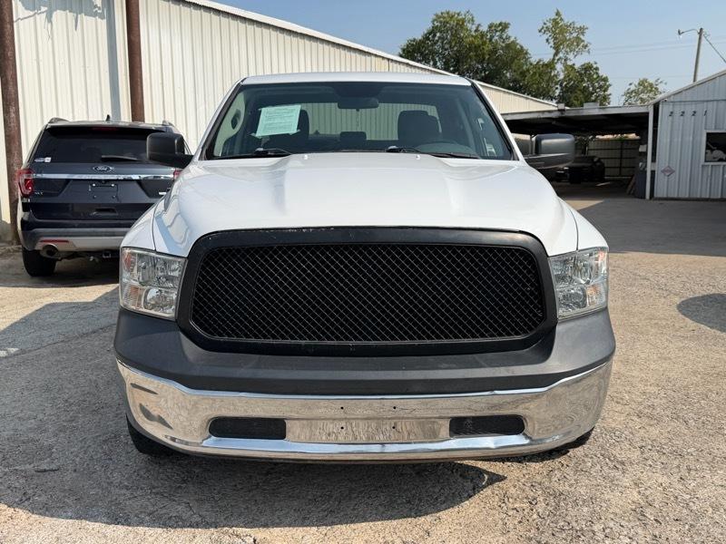 RAM 1500 4WD Crew Cab 140.5" Tradesman 2018