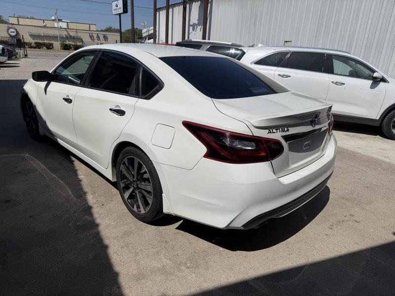 Nissan Altima 2.5 SV 2018